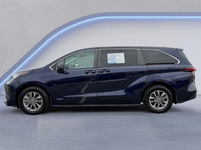 2021 Toyota Sienna LE FWD 8-Passenger (Natl)