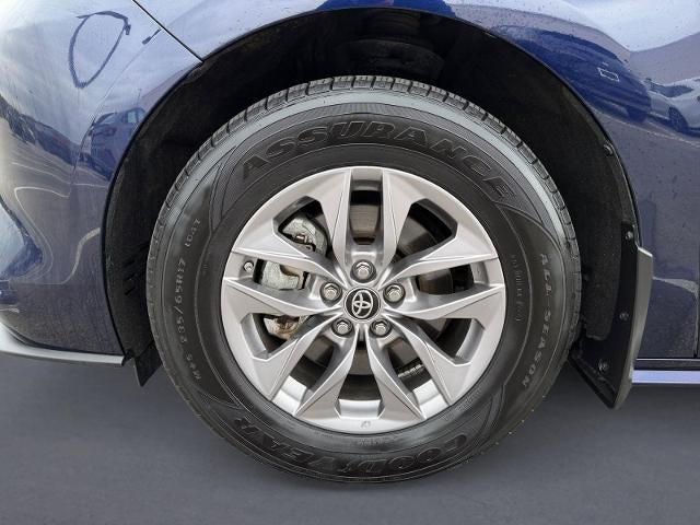 2021 Toyota Sienna LE FWD 8-Passenger (Natl)