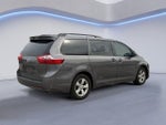 2017 Toyota Sienna LE FWD 8-Passenger (Natl)