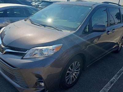 2020 Toyota Sienna XLE FWD 8-Passenger (Natl)