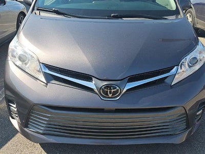 2020 Toyota Sienna XLE FWD 8-Passenger (Natl)