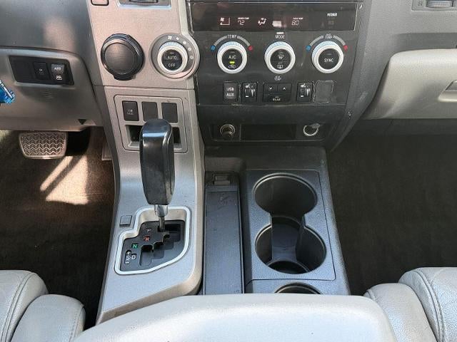 2013 Toyota Sequoia RWD 5.7L SR5 (Natl)