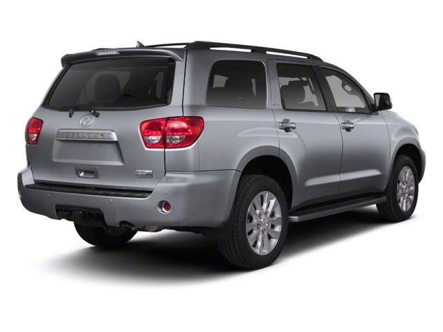 2013 Toyota Sequoia RWD 5.7L SR5 (Natl)