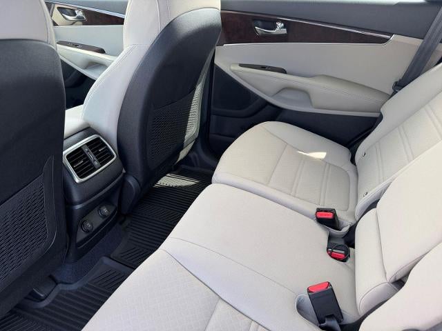 2016 Kia Sorento FWD 4dr 3.3L LX