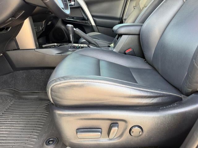 2017 Toyota RAV4 Limited FWD (Natl)