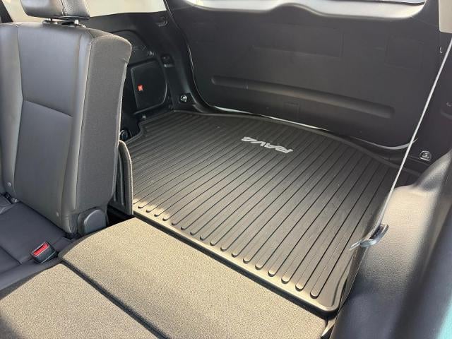 2017 Toyota RAV4 Limited FWD (Natl)