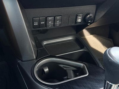 2017 Toyota RAV4 Limited FWD (Natl)