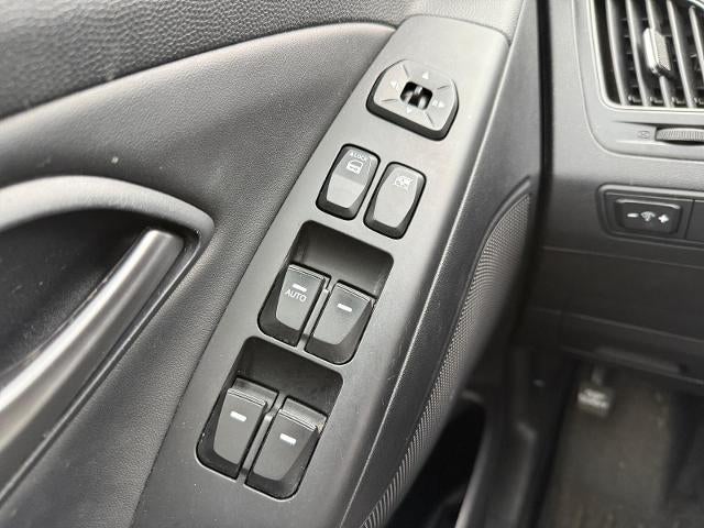 2015 Hyundai TUCSON FWD 4dr Limited