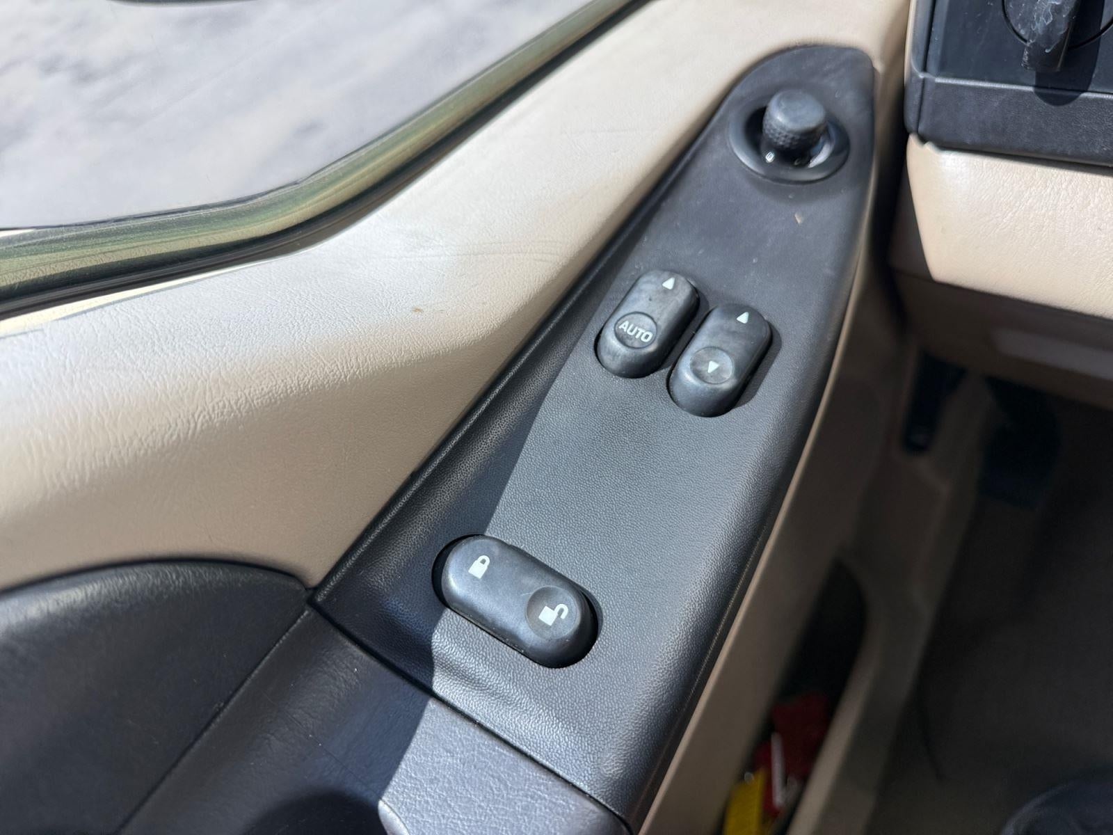 2006 Ford F-250 Base