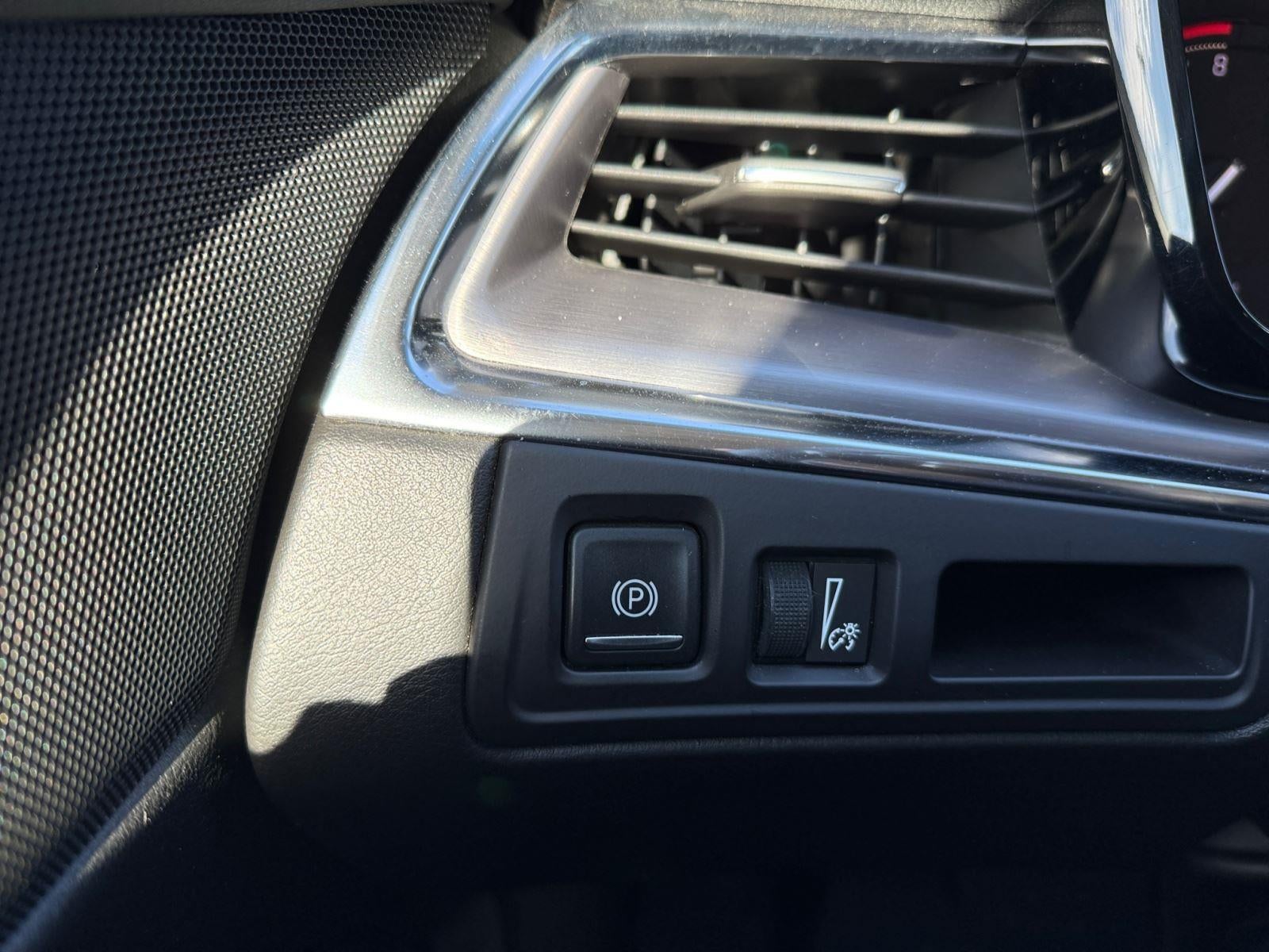 2017 Cadillac XT5 Luxury FWD