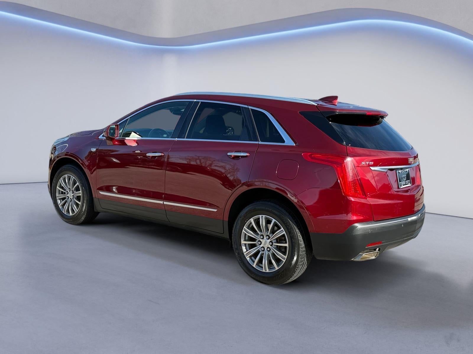 2017 Cadillac XT5 Luxury FWD
