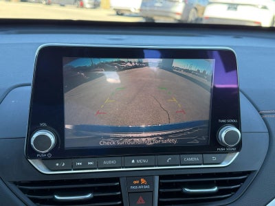 2022 Nissan Altima 2.5 SR