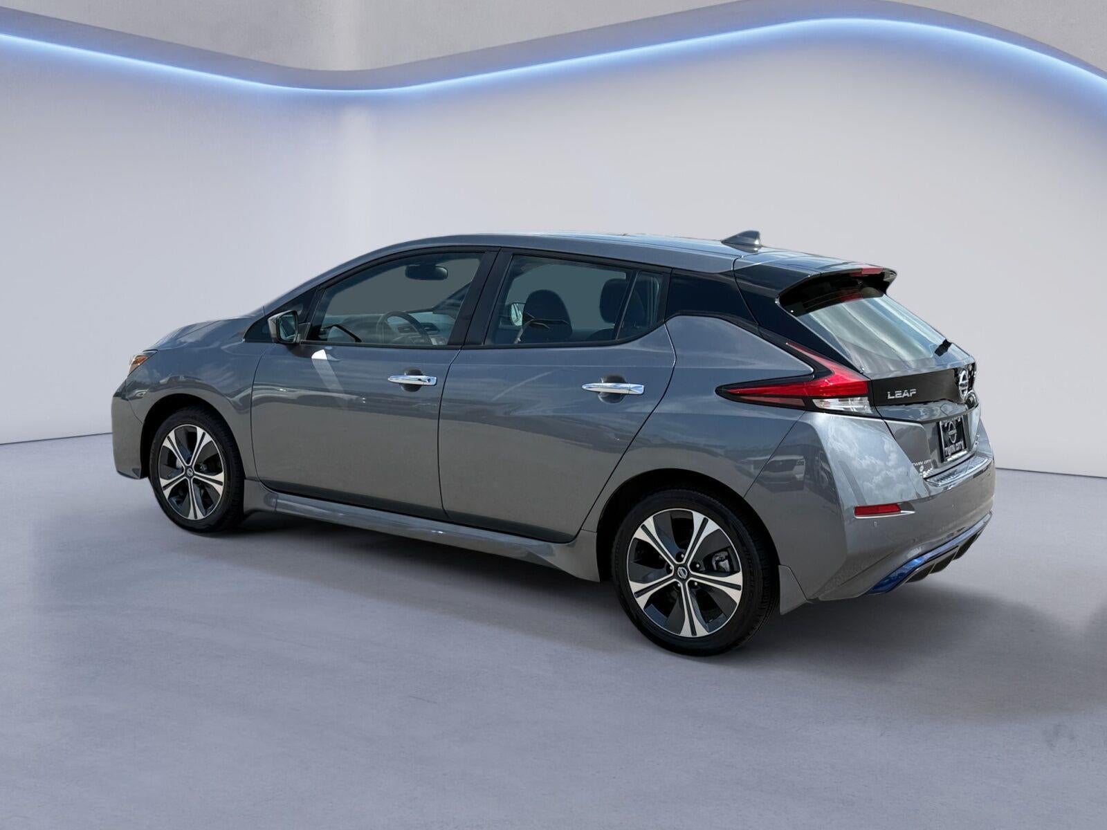 2022 Nissan Leaf SV PLUS