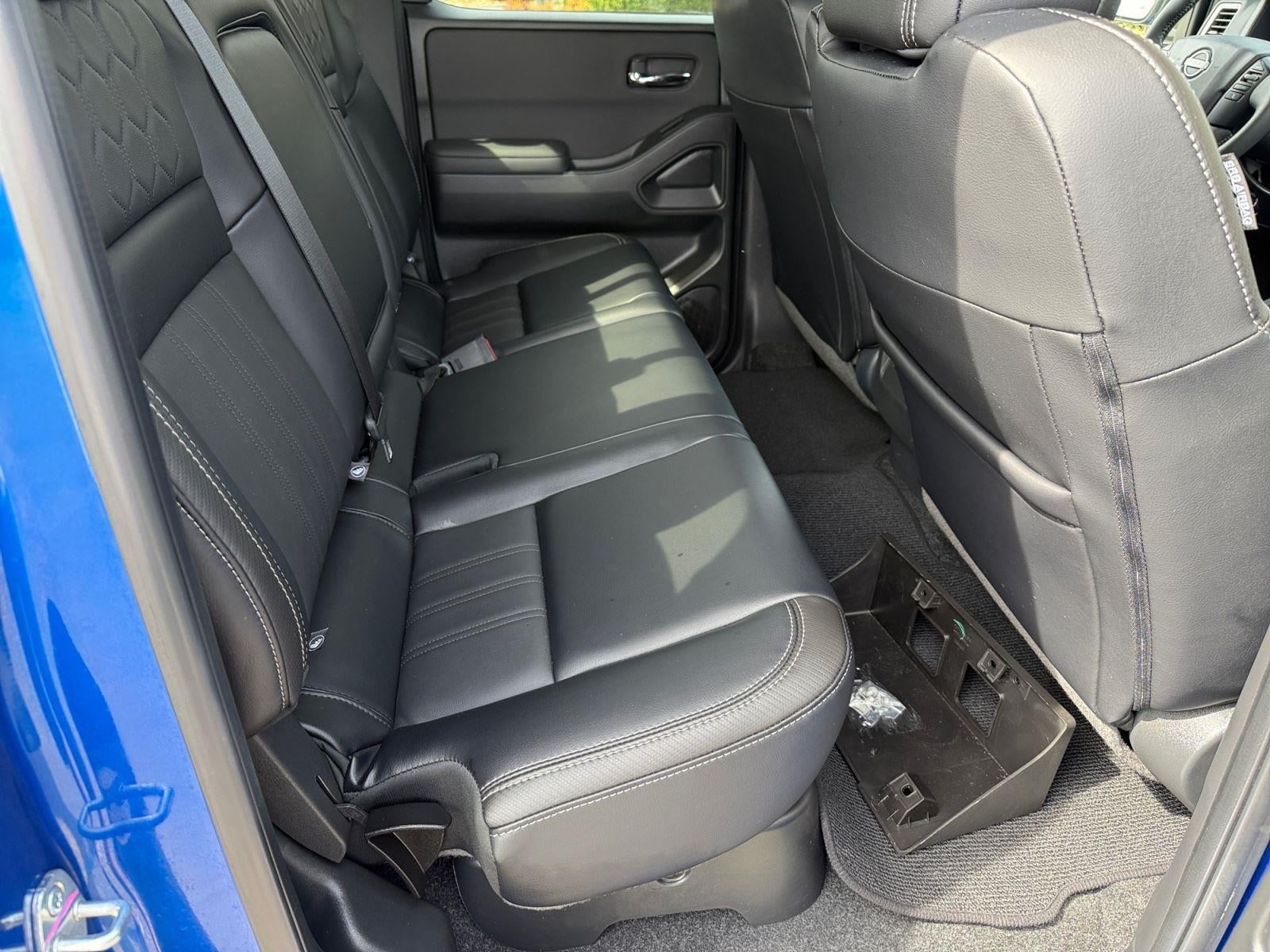 2024 Nissan Frontier SL