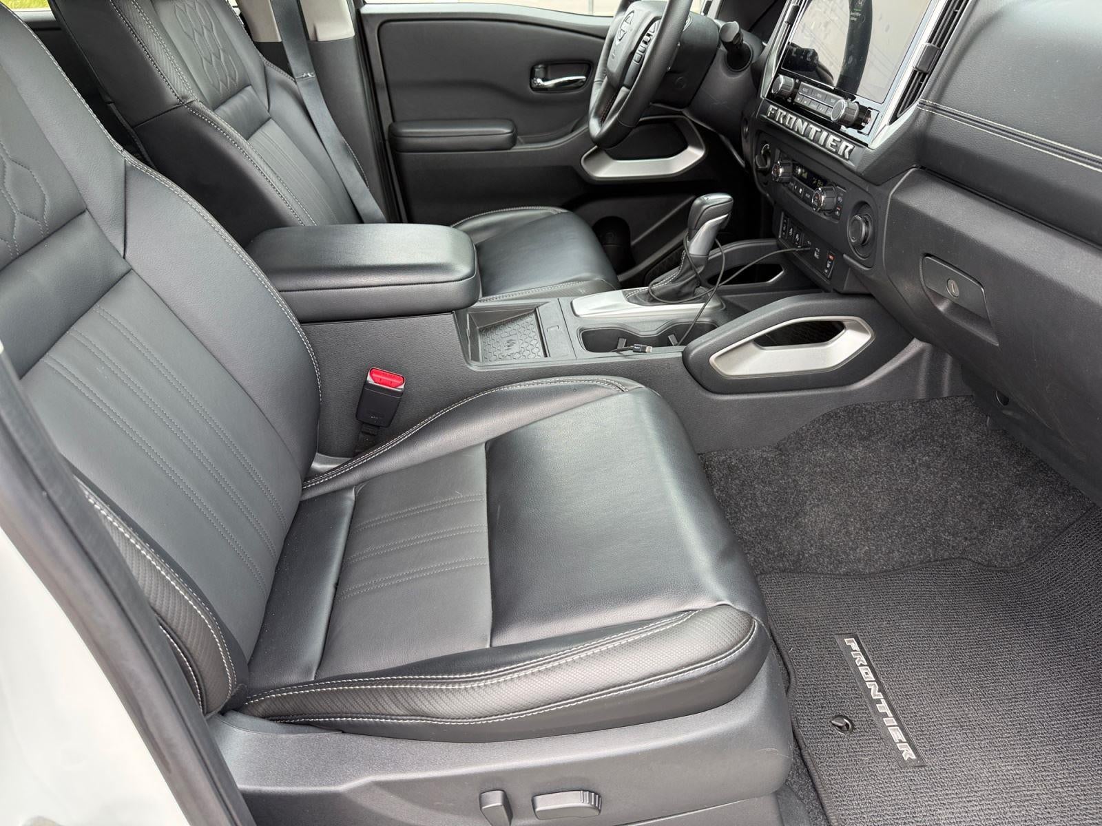 2025 Nissan Frontier SL