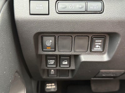 2025 Nissan Frontier SL