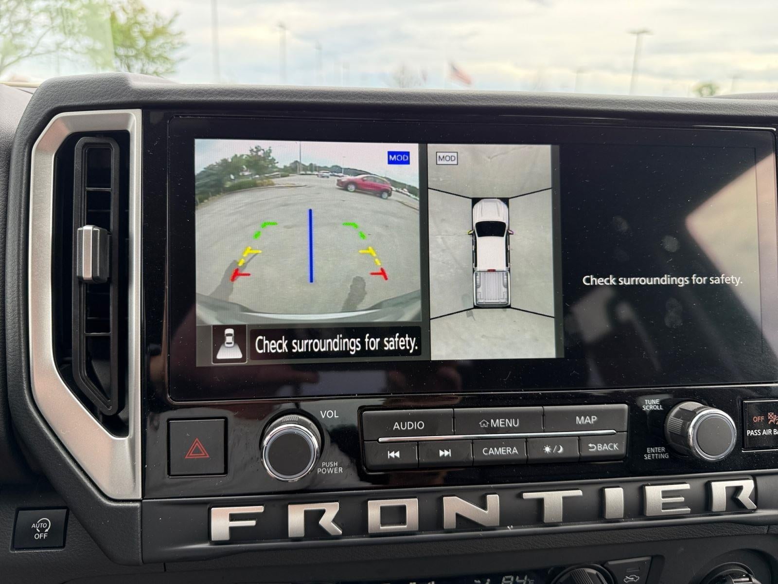 2025 Nissan Frontier SL