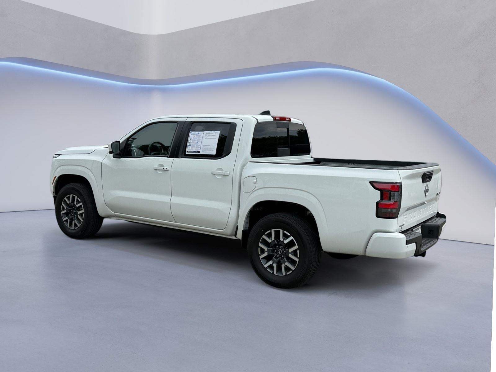 2025 Nissan Frontier SL