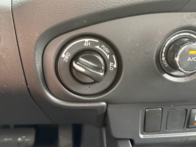 2023 Nissan Frontier SV