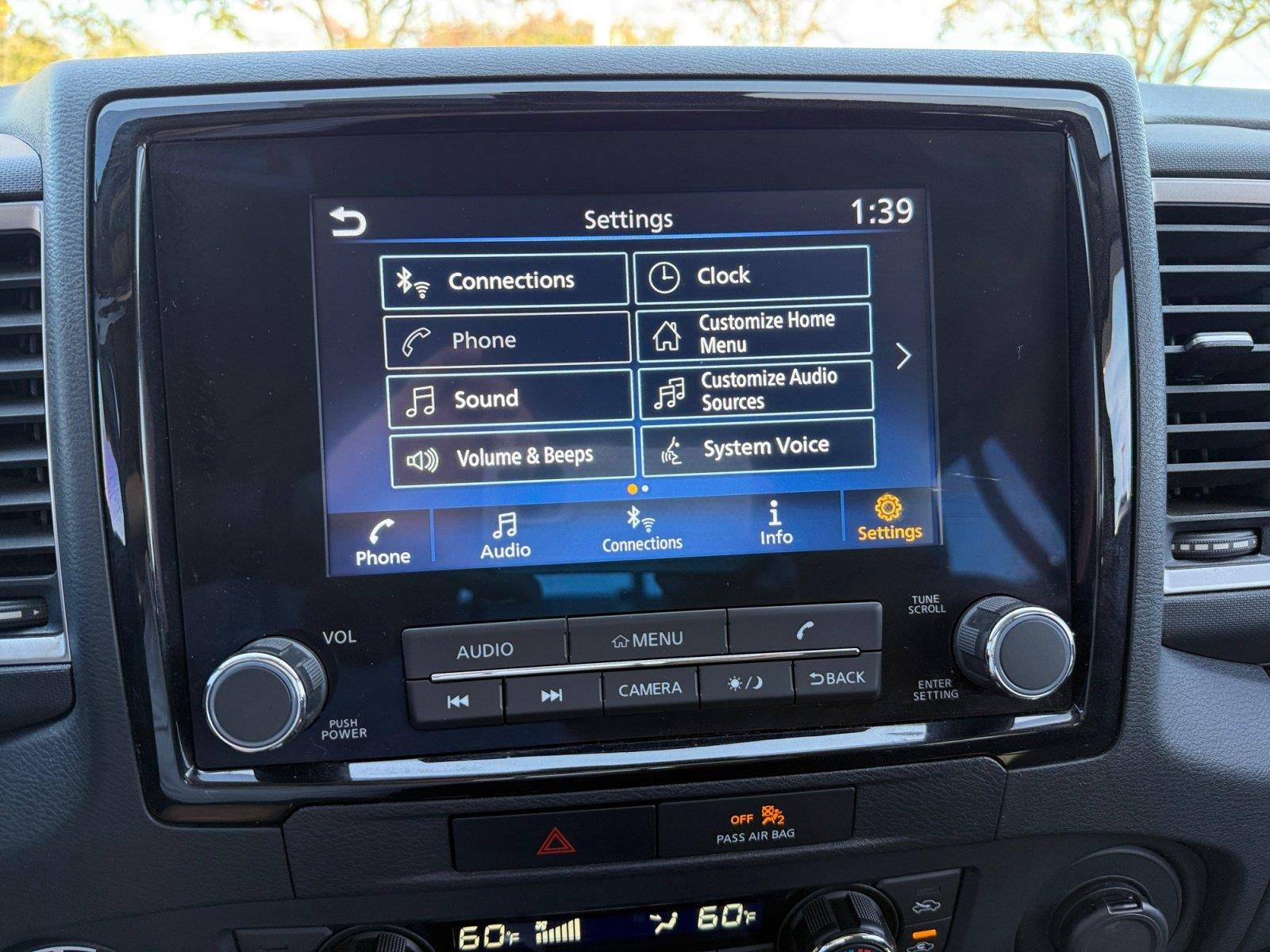 2022 Nissan FRONTIER SV