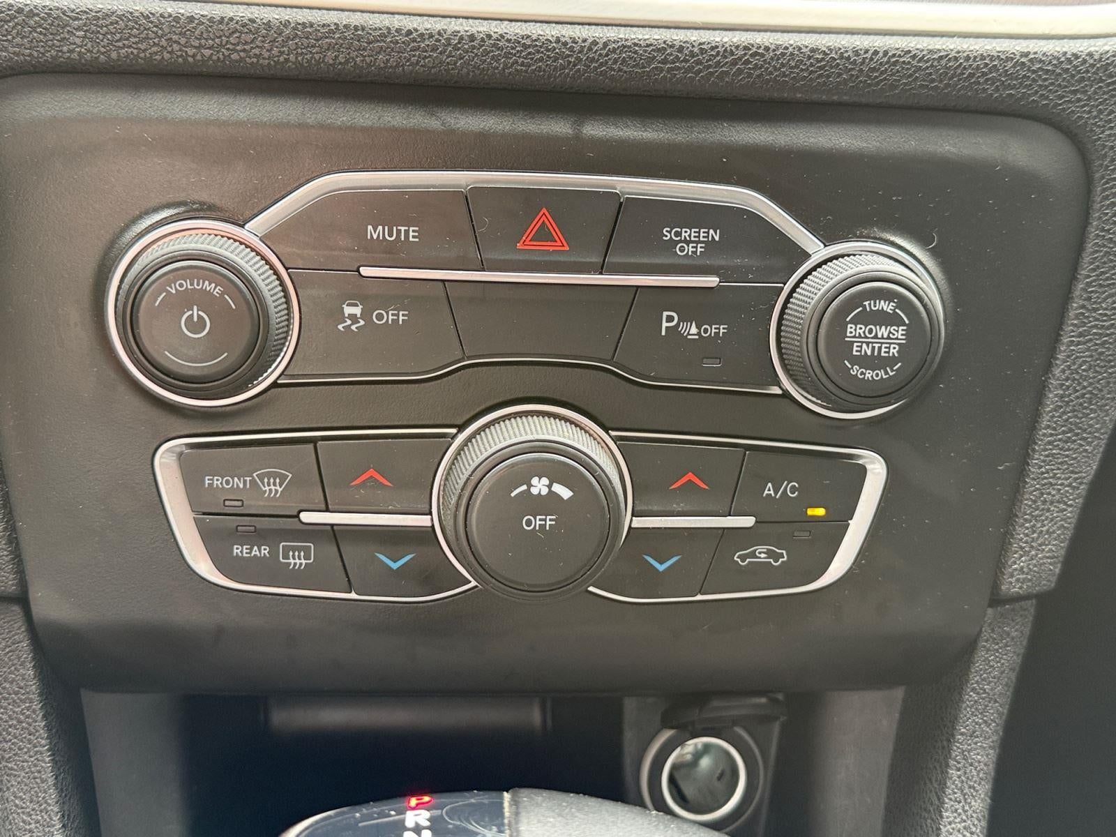 2021 Dodge Charger SXT