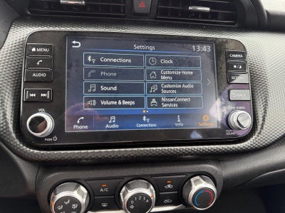 2024 Nissan Kicks SV