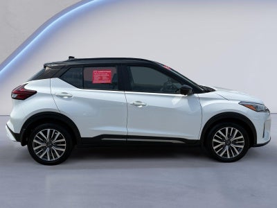 2023 Nissan Kicks SR