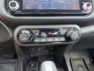 2023 Nissan Kicks SR
