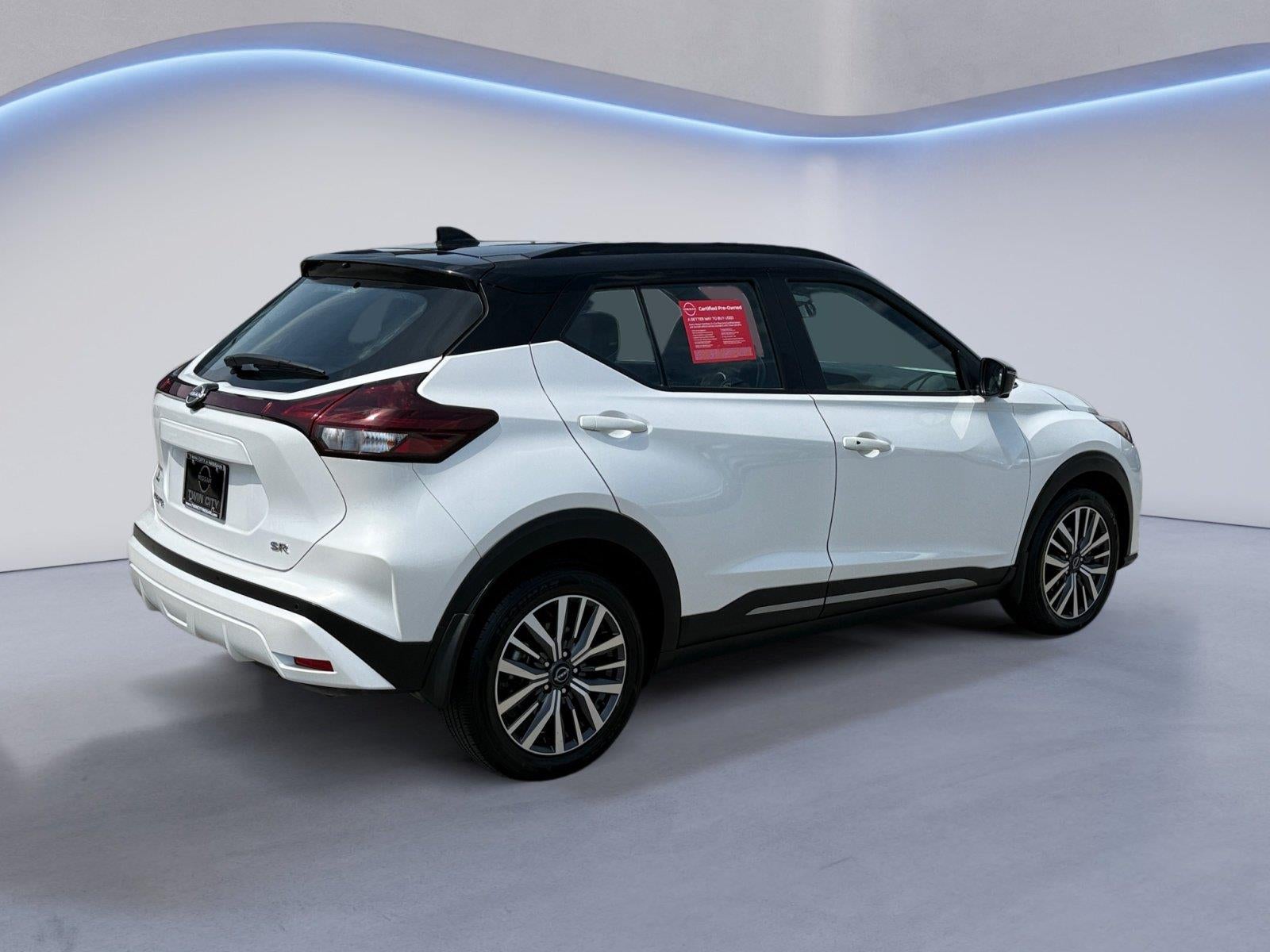 2023 Nissan Kicks SR