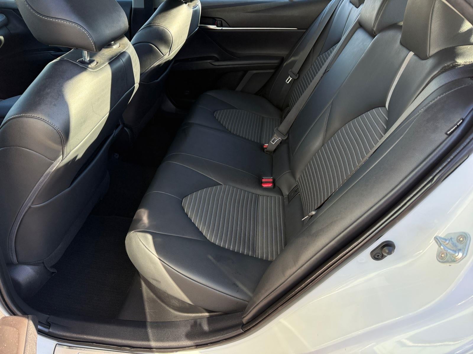 2022 Toyota Camry Hybrid SE