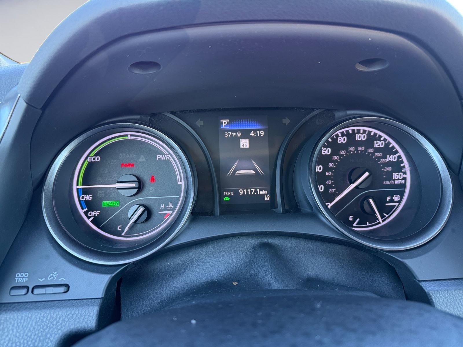 2022 Toyota Camry Hybrid SE