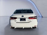 2022 Toyota Camry Hybrid SE