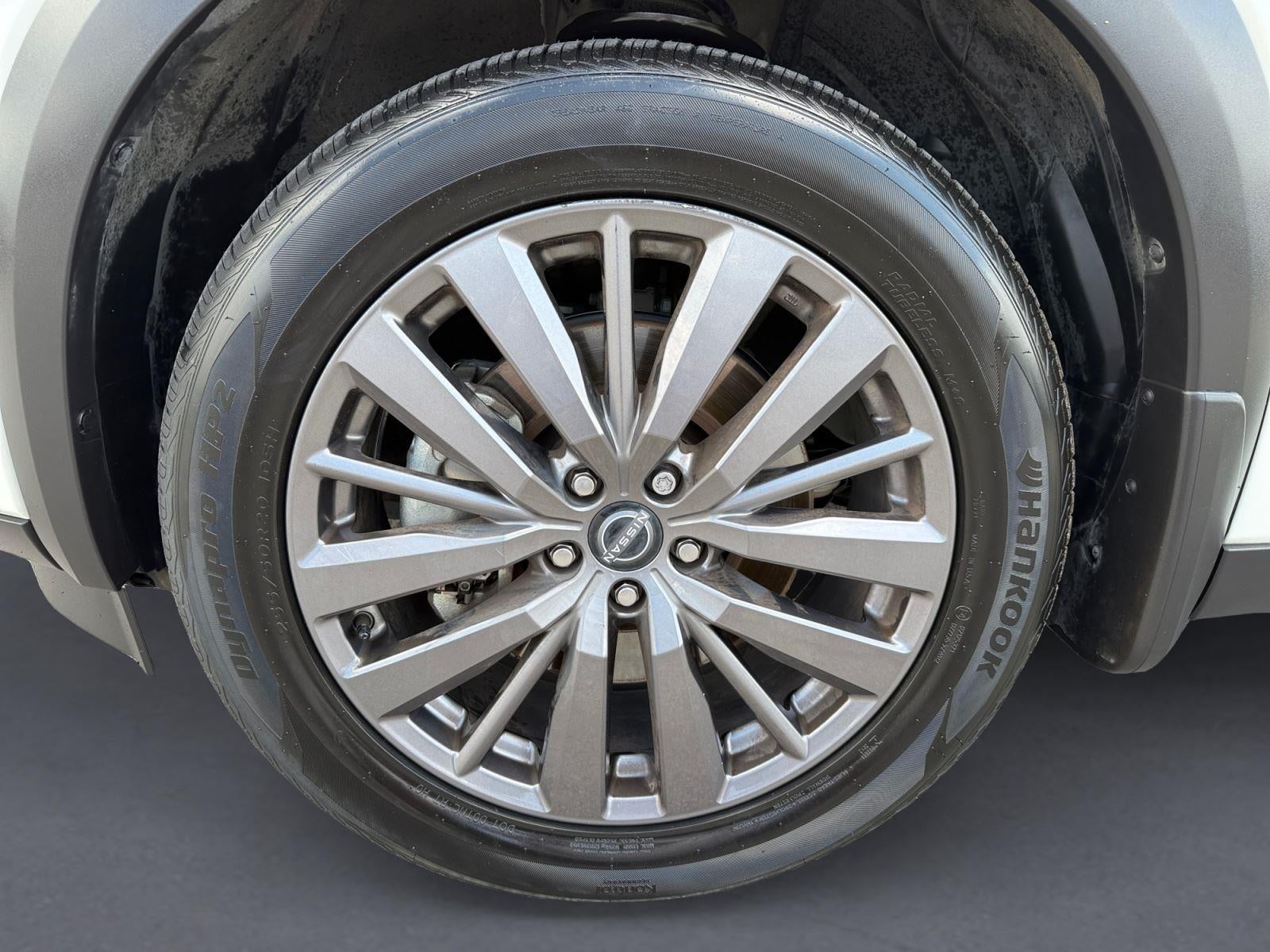 2023 Nissan Pathfinder SL