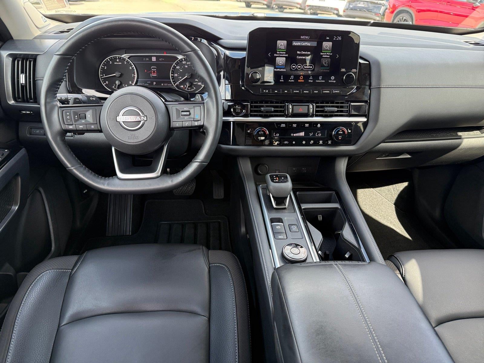 2025 Nissan Pathfinder SL