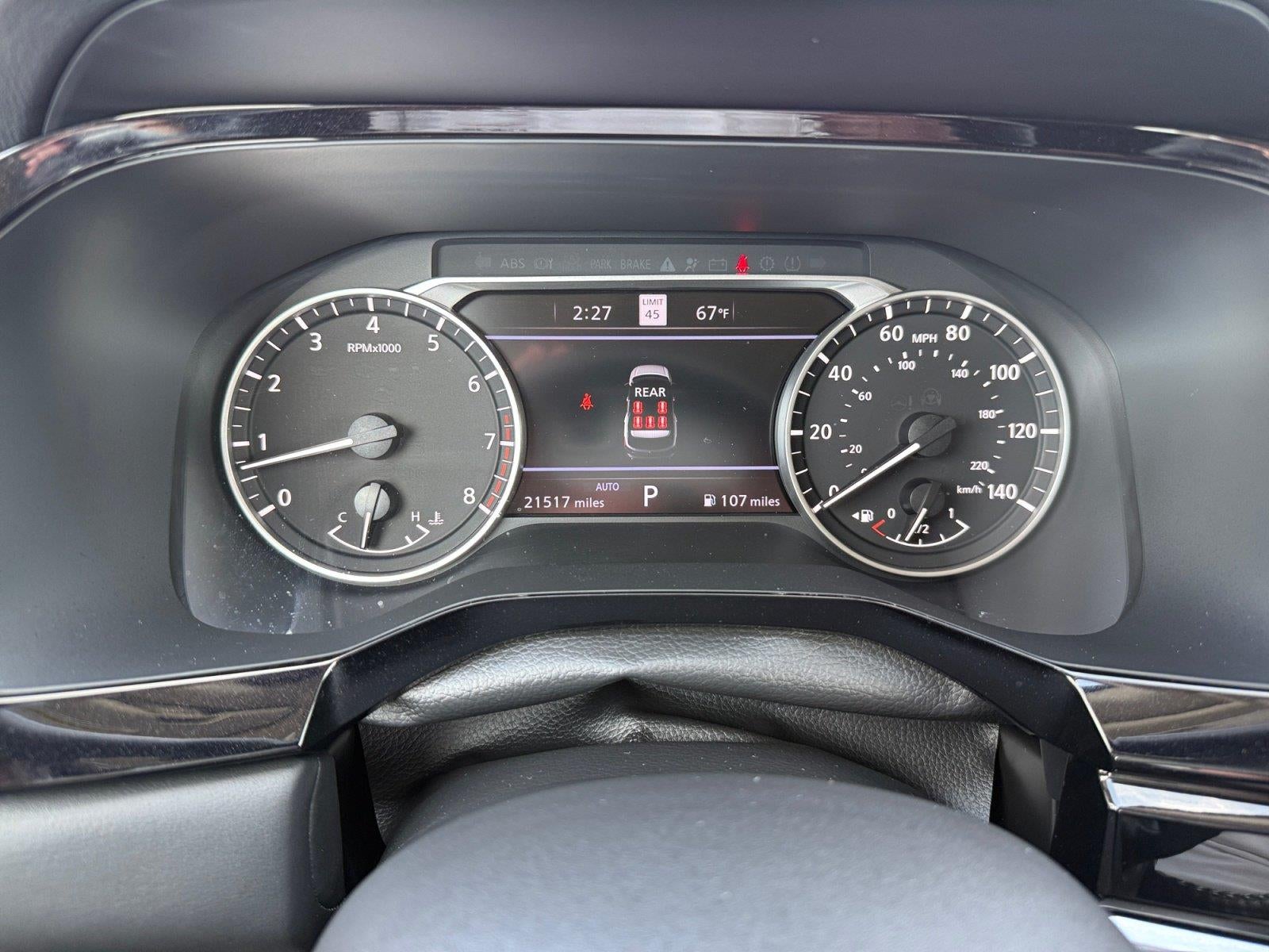 2025 Nissan Pathfinder SL