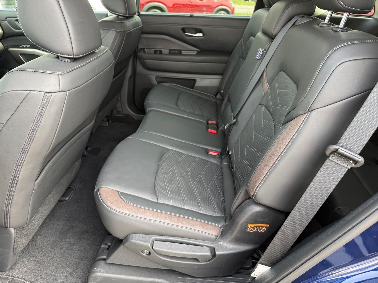 2024 Nissan Pathfinder Platinum