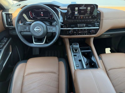 2025 Nissan Pathfinder Platinum