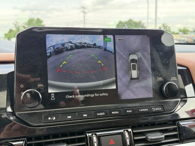 2025 Nissan Pathfinder Platinum