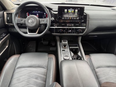 2024 Nissan Pathfinder Platinum