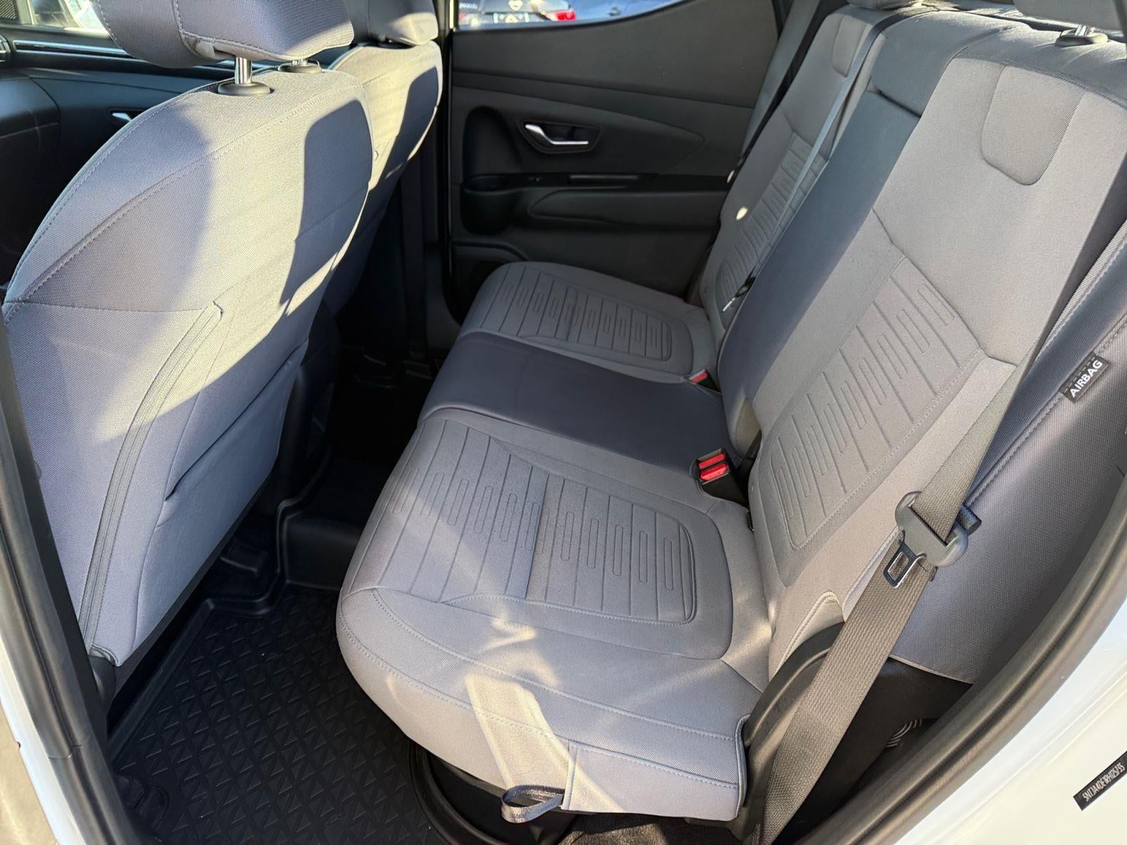 2024 Hyundai Santa Cruz SE