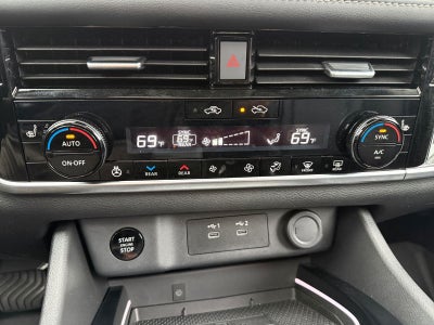 2024 Nissan Rogue SL