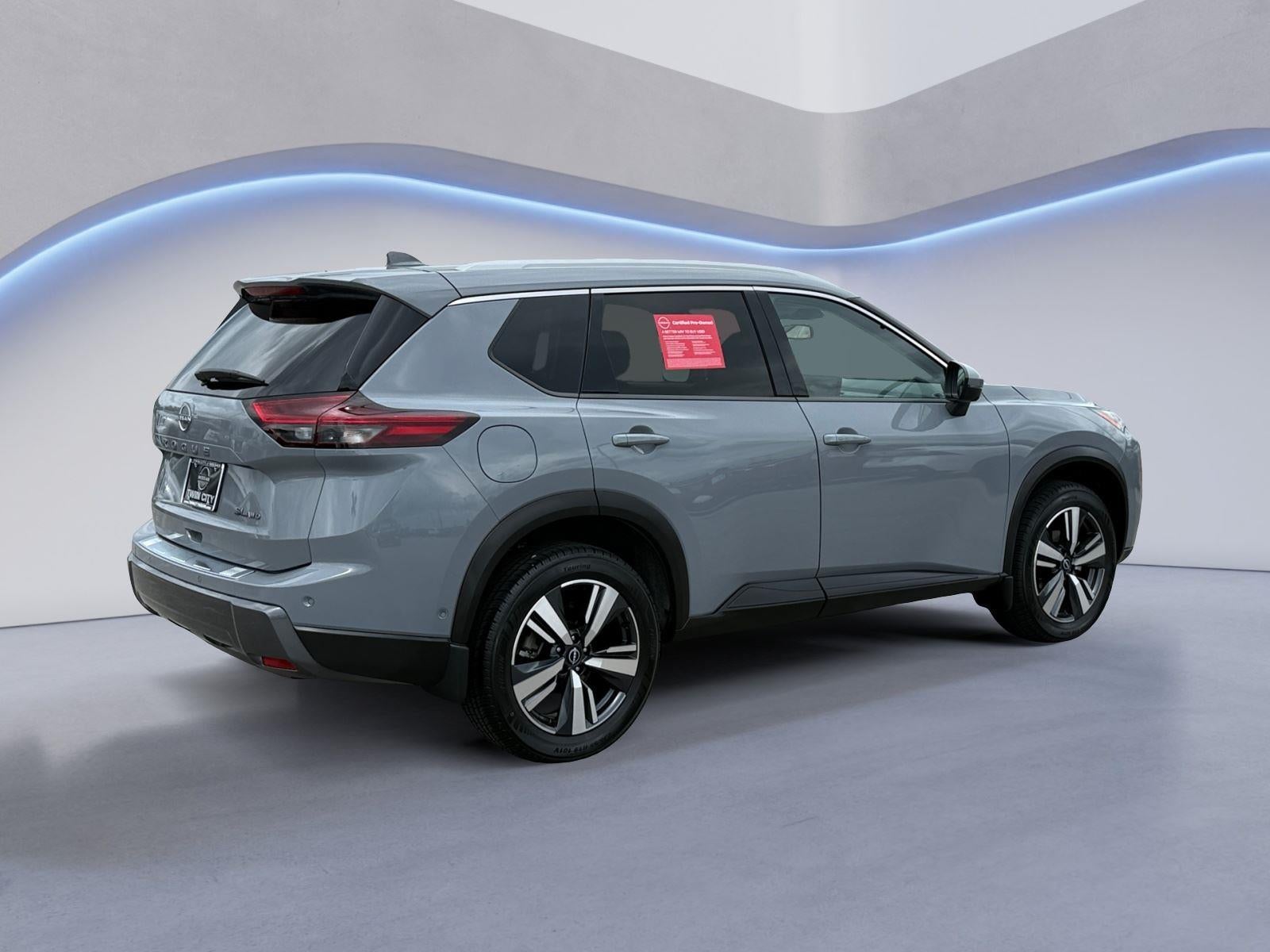 2025 Nissan Rogue SL