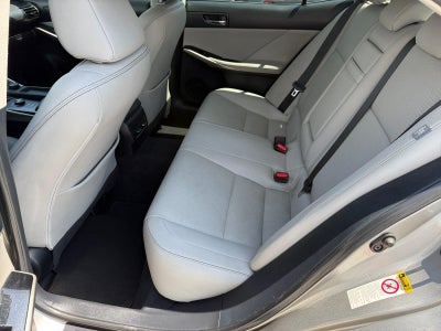 2015 Lexus Is 250 4dr Sport Sdn RWD