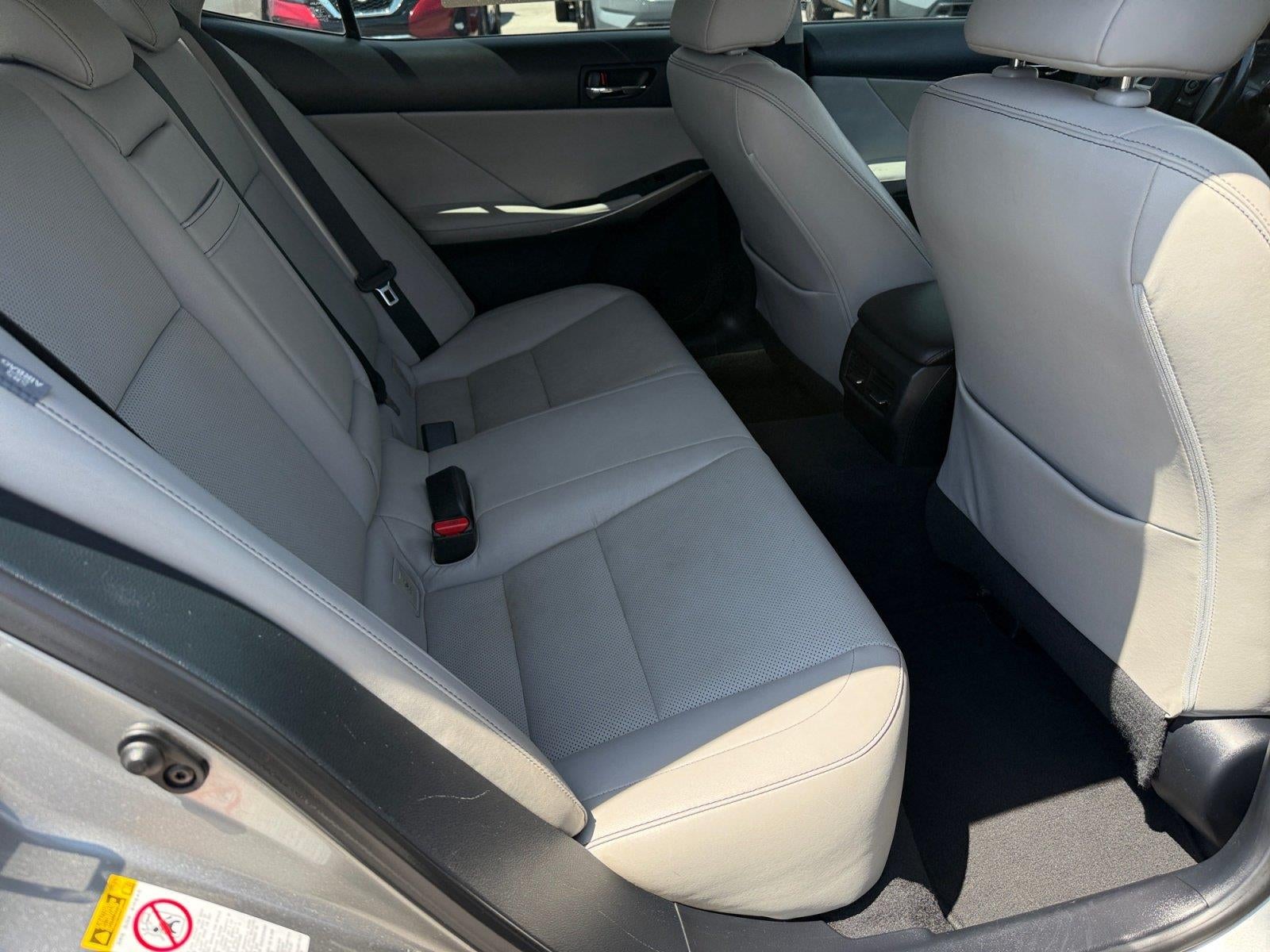 2015 Lexus Is 250 4dr Sport Sdn RWD