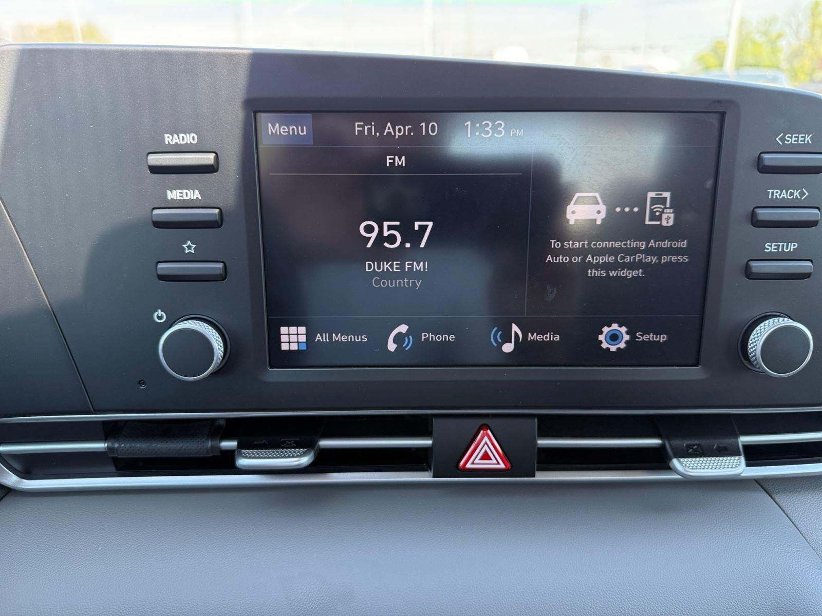 2024 Hyundai Elantra SE