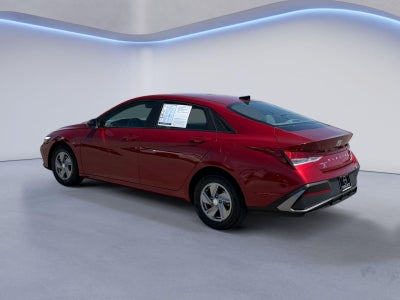 2024 Hyundai Elantra SE