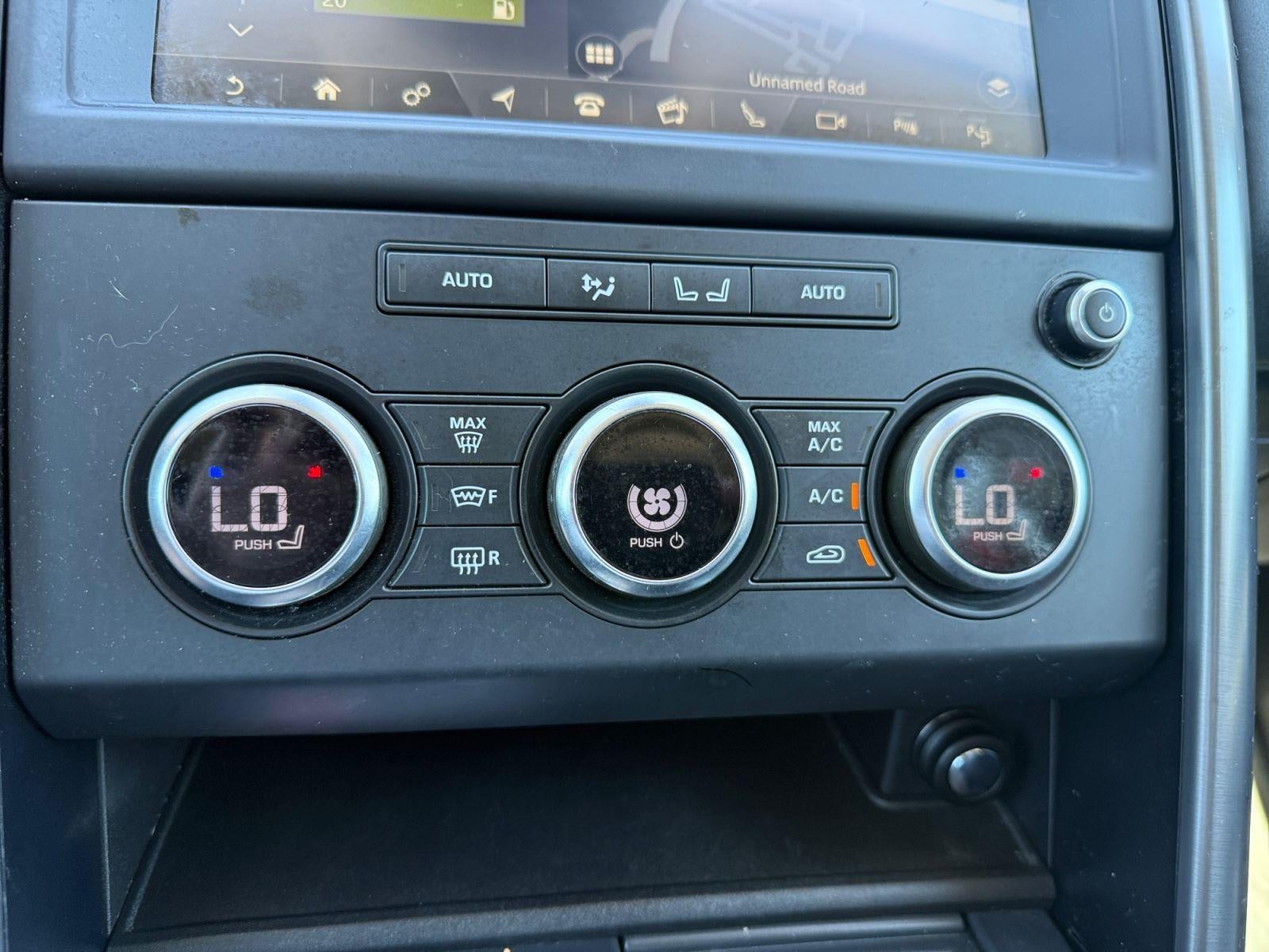 2020 Land Rover Discovery Landmark Edition