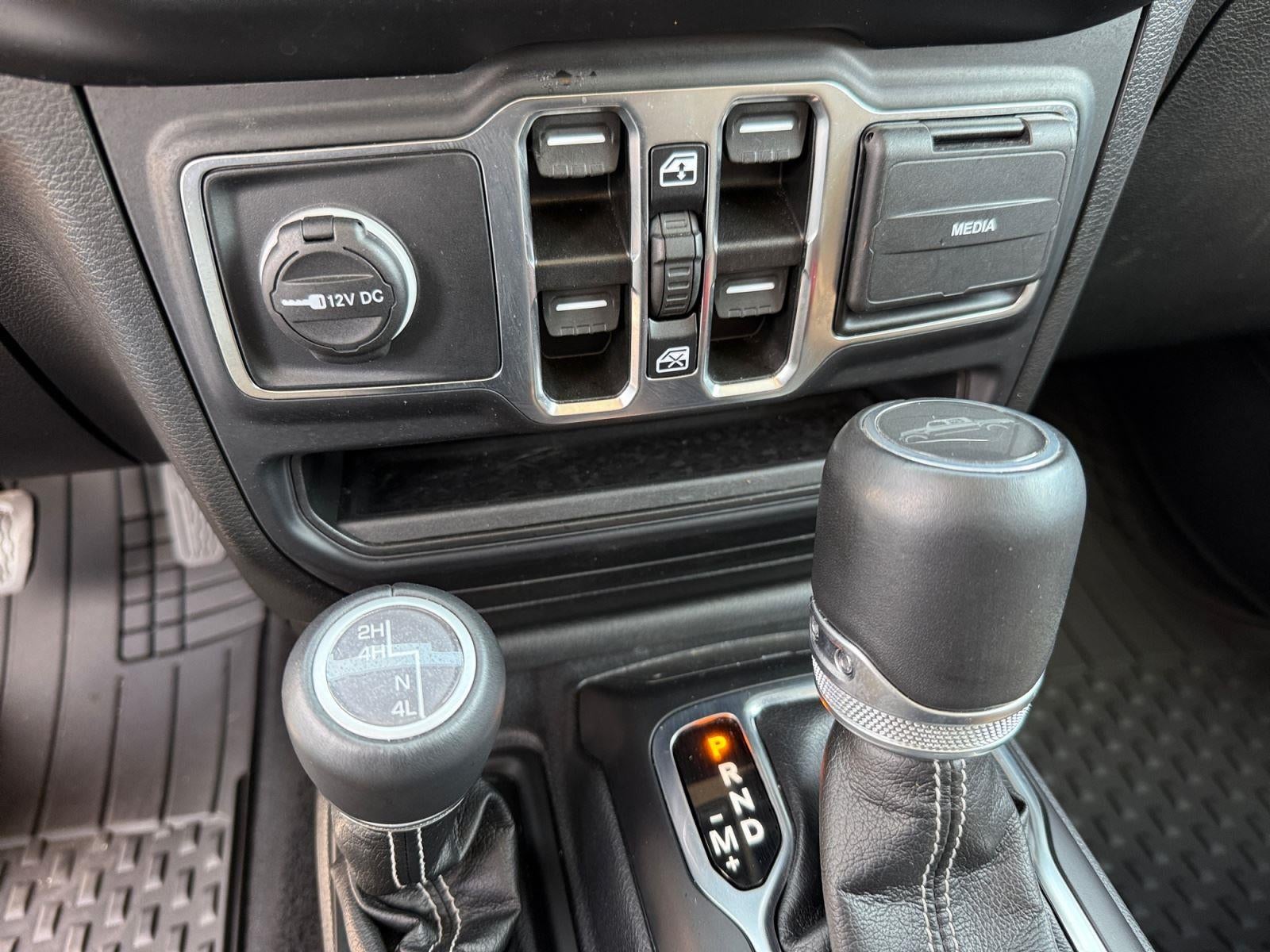 2023 Jeep Gladiator Overland