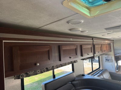 2018 Ford E-Series Cutaway CUTWY