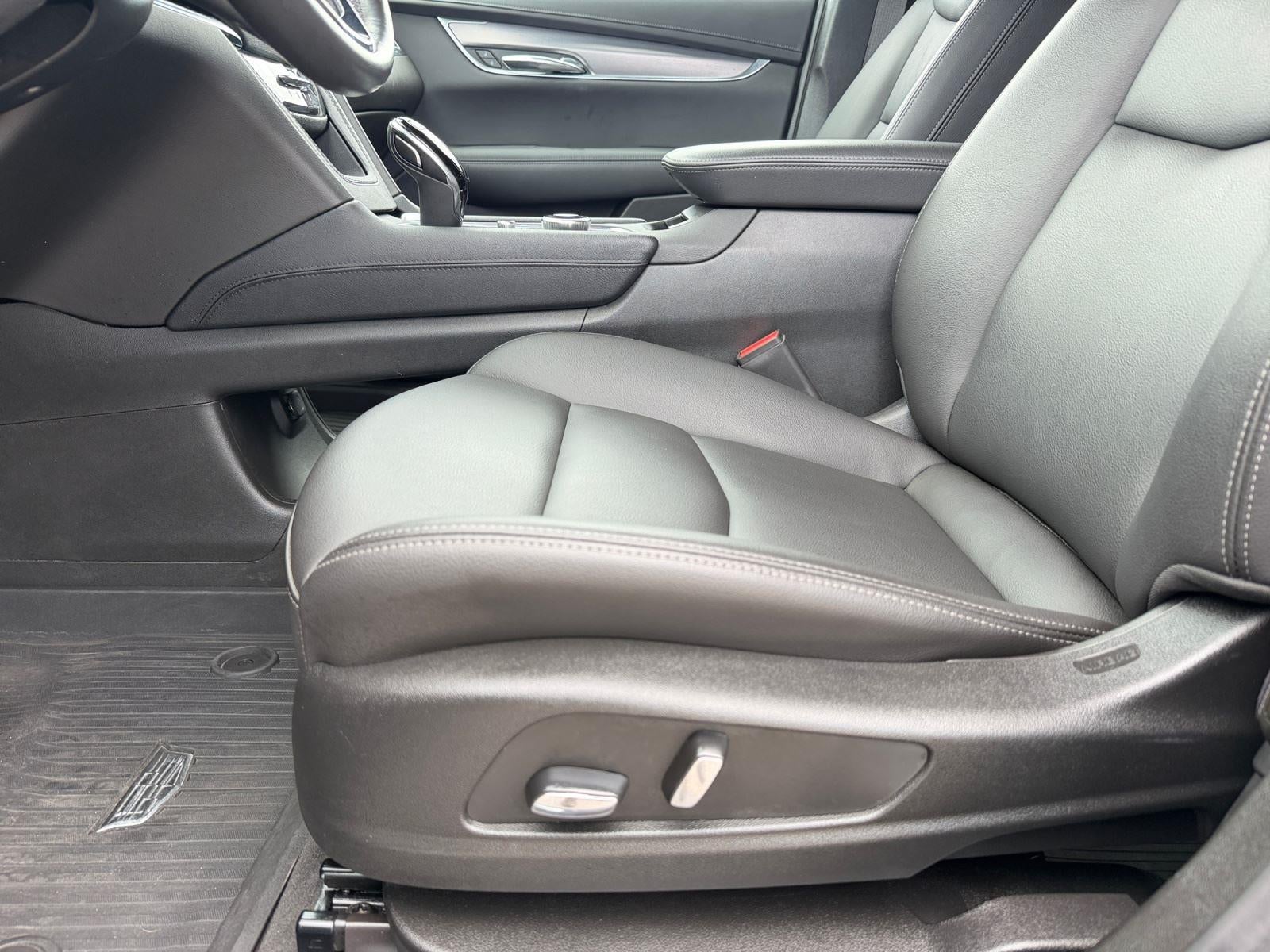 2024 Cadillac XT6 AWD Luxury